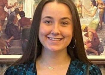 Ταξίδεψε 6000 χιλιόμετρα για να συναντήσει τον άντρα που γνώρισε στο Facebook και αυτός τη μαχαίρωσε 90 φορές