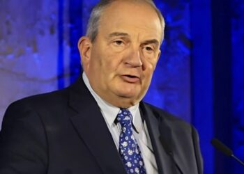 ΑΥΣΤΗΡΗ ΠΡΟΕΙΔΟΠΟΙΗΣΗ ΚΑΡΑΜΑΝΛΗ ΣΕ ΜΗΤΣΟΤΑΚΗ