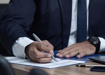 Κληρονομιά χωρίς διαθήκη: Ποιος έχει δικαιώμα στην περιουσία του θανόντος – Πότε το Δημόσιο τα παίρνει όλα