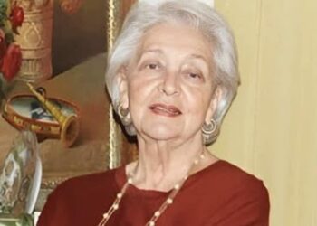 Βρέθηκε νεκρή στο σπίτι της η γνωστή ηθοποιός και τραγουδίστρια