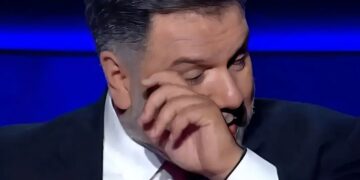 Γρηγόρης Αρναούτογλου: Δάκρυσε ζωντανά στον αέρα για τον θάνατο της μητέρας του