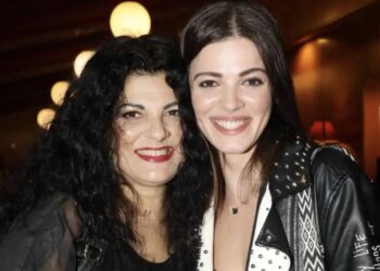 Τρύπη - Τζένη Καζάκου Μητέρα - κόρη