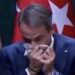 Σάλος με το βίντεο του Μητσοτάκη που σκουπίζει τις μύξες του δίπλα στον Ερντογάν