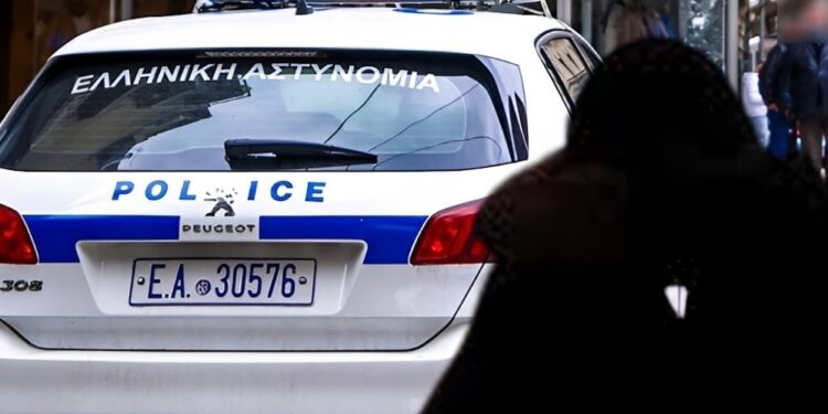 Συνελήφθησαν δύο νεαροί που βασάνισαν, βίασαν ανήλικο και τραβούσαν βίντεο με ανήλικη συνεργό