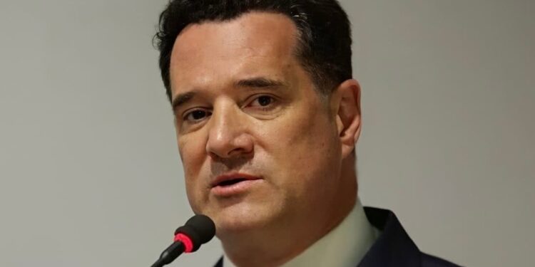 Άδωνις Γεωργιάδης: «Δεν θα μου απαγορεύσει το ΚΚΕ και η ΑΝΤΑΡΣΥΑ να πάω στο νοσοκομείο»