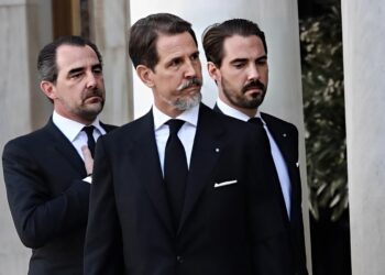 Έρχεται η απόλυτη «βόμβα»: Μπαίνουν οι Ντε Γκρες στην πολιτική;