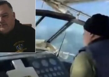 Σκιάθος: Βραβεύτηκε καπετάνιος που μετέφερε τρίχρονο εν μέσω θαλασσοταραχής στον Βόλο για να σωθεί