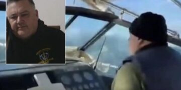 Σκιάθος: Βραβεύτηκε καπετάνιος που μετέφερε τρίχρονο εν μέσω θαλασσοταραχής στον Βόλο για να σωθεί