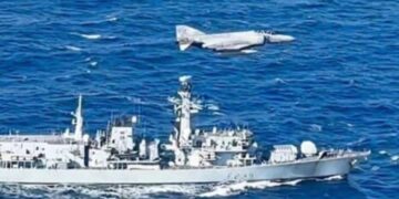 Στο πλευρό της Κύπρου η Ελλάδα: Ο Νίκος Δένδιας στη Λευκωσία – Δύο φρεγάτες και δύο ελληνικά F-16 στην περιοχή με απόφαση ΚΥΣΕΑ