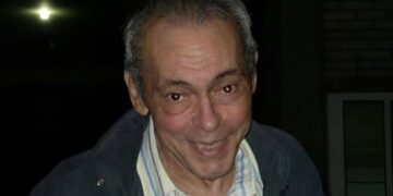 Πέθανε ξημερώματα μετά από εγκεφαλικό επεισόδιο στα 71 ο σπουδαίος τραγουδιστής και ηθοποιός