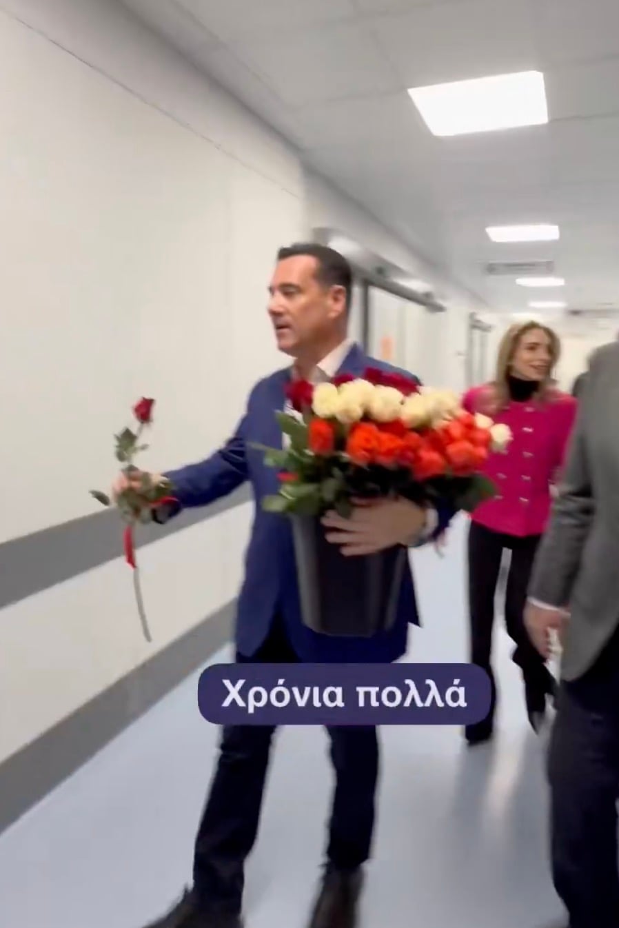 Άδωνις Γεωργιάδης: Τίμησε την Ημέρα της Γυναίκας μοιράζοντας λουλούδια σε εργαζόμενες και ασθενείς 3 2026 03 08 16.31.04