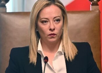 Μελόνι: «H Ιταλία μειώνει τους φόρους στα καύσιμα για τις επόμενες τρεις εβδομάδες»