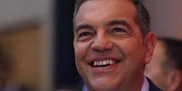 Πάτησε το κουμπί ο Αλέξης Τσίπρας – Οι 3 πρώτες ηχηρές μεταγραφές στο νέο κόμμα