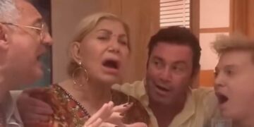 Alldaynews.gr Συγκλονίζει το τελευταίο βίντεο της Μαρινέλλας: Τραγουδώντας το «Χάρτινο Φεγγαράκι» λίγο πριν το Ηρώδειο