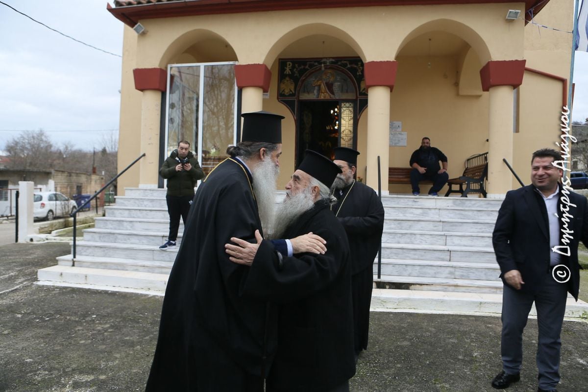 Ιερέας έκλεισε τα 100 και συνεχίζει να λειτουργεί στην ενορία του - Η υπόσχεση του Μητροπολίτη 2 55069585464 1858baf25e h