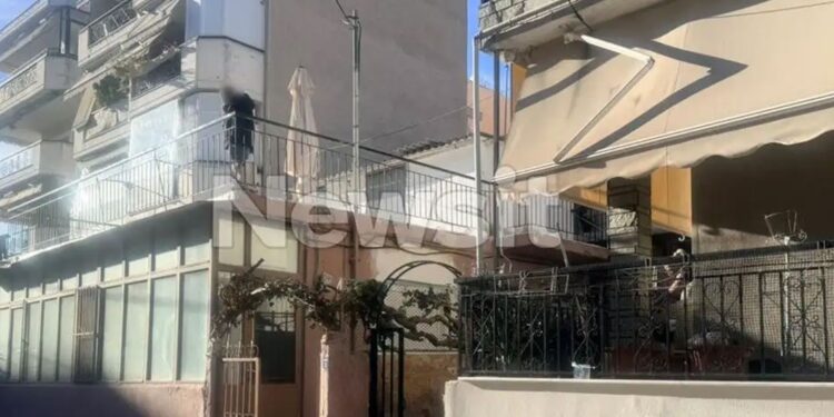 Alldaynews.gr Νεκρή 59χρονη, στραγγαλισμένη με μια ζώνη – Σοκάρει το πως βρέθηκε στο κρεβάτι της (video)