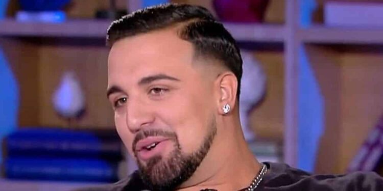 Gio Kay: «Το όραμά μου είναι να γίνω πρωθυπουργός της Ελλάδας, πρότυπό μου ο Ντόναλντ Τραμπ»