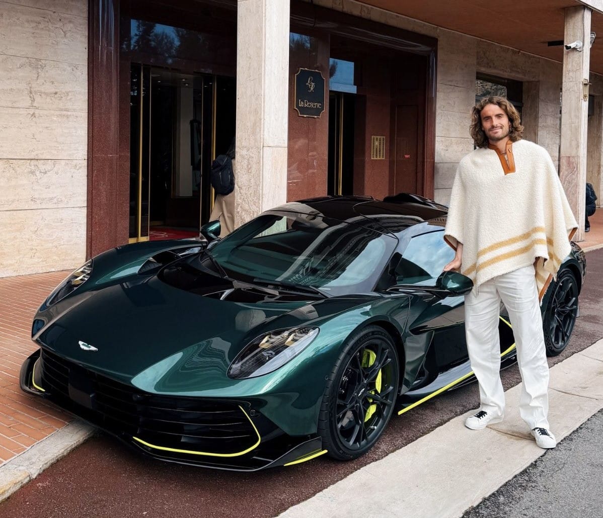 Ο Στέφανος Τσιτσιπάς αγόρασε νέο αυτοκίνητο που κοστίζει 1 εκατ. ευρώ 2 84be5de94641f04abfc64c12ee4d80ce