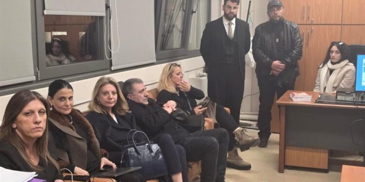 Καρυστιανού: Είμαστε πάνω από δέκα ώρες στο Δικαστικό Μέγαρο Λαρισας – Δεν μας δίνουν τα κατασχεθέντα βίντεο