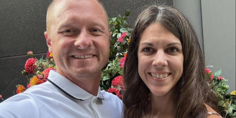 Η σύζυγος του καθηγητή που σκοτώθηκε από μαθητή με αγροτικό, ζητά να αποσυρθούν οι κατηγορίες