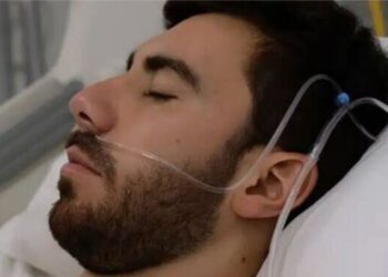 Όλο και περισσότεροι άνθρωποι πεθαίνουν από καρδιακή ανεπάρκεια, προειδοποιούν οι γιατροί: Όσο δύσκολο κι αν είναι, πρέπει να εγκαταλείψετε αυτές τις 4 συνήθειες