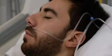 Όλο και περισσότεροι άνθρωποι πεθαίνουν από καρδιακή ανεπάρκεια, προειδοποιούν οι γιατροί: Όσο δύσκολο κι αν είναι, πρέπει να εγκαταλείψετε αυτές τις 4 συνήθειες