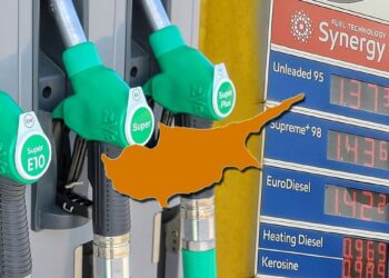 Γιατί η Κύπρος πουλάει πιο φθηνή βενζίνη παρότι την αγοράζει από εμάς;