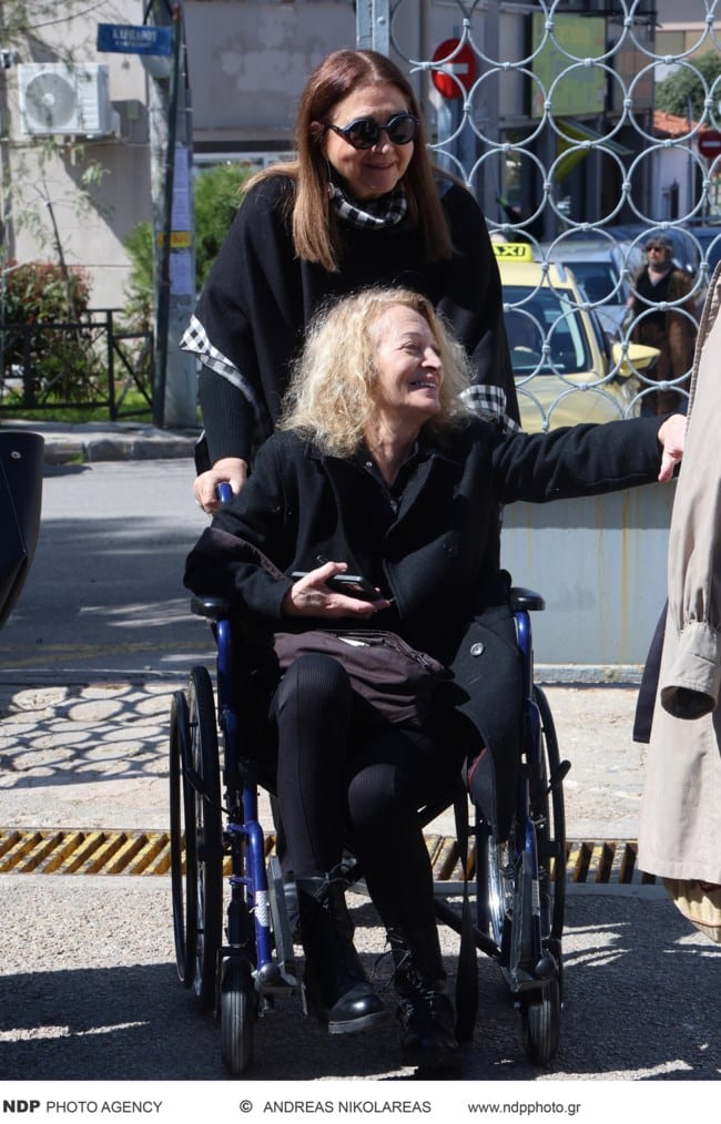 d2127cbfde204100a16a5a2125cb2724