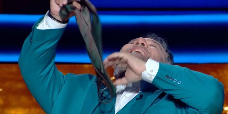 Έφυγε με 90.000 ευρώ – Ιδού η 14η ερώτηση με την οποία έκανε τον σταυρό του στον «Εκατομμυριούχο»