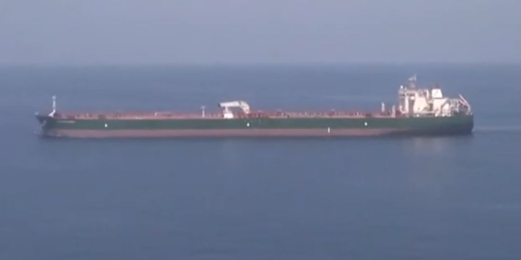 Ελληνόκτητο πλοίο με 10 Έλληνες ναυτικούς χτυπήθηκε στη Μαύρη Θάλασσα