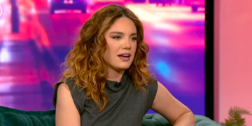 Ευγενία Ξυγκόρου αποκαλύπτει: “Ερωτεύτηκα κάποιον που ήταν σε άλλη σχέση και μου το είπαν αργότερα – Με διώχνουν από το σπίτι στον Νέο Κόσμο” (Βίντεο)