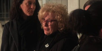 Συγκλονίζει η Μάγδα Φύσσα: «Παύλο νικήσαμε» – Τα δάκρυα χαράς μετά την οριστική καταδίκη των μελών της Χρυσής Αυγής