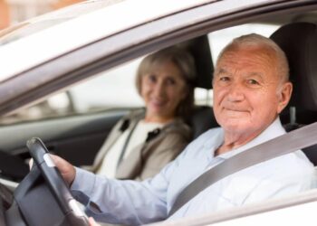 Τέλος στην οδήγηση -Σε ποια ηλικία πρέπει να αφήσω το τιμόνι σύμφωνα με τους ειδικούς