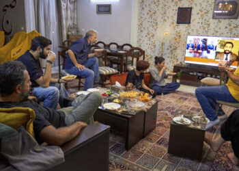 Τα ρεπορτάζ της ιρανικής τηλεόρασης για τον πόλεμο και το μπλόκο στο ίντερνετ: «Η επιχείρησή μας άφησε όλους τους ειδικούς άφωνους»