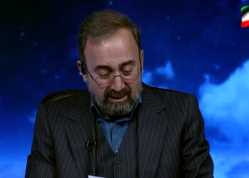 Πώς ανακοίνωσε η κρατική τηλεόραση του Ιράν τον θάνατο του Αλί Χαμενεΐ (video)