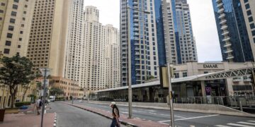 Απόγνωση στο Ντουμπάι: Εργαζόμενοι δανείζονται για να ζήσουν καθώς οι τουρίστες εξαφανίστηκαν