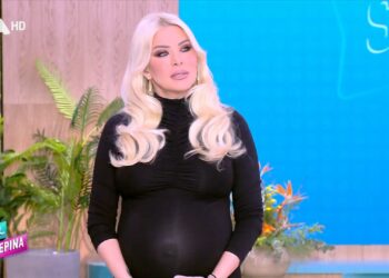 Η Κατερίνα Καινούργιου αποκάλυψε πόσα κιλά πήρε: «Μπαίνω στον μήνα μου, το μόνο που με νοιάζει είναι…»