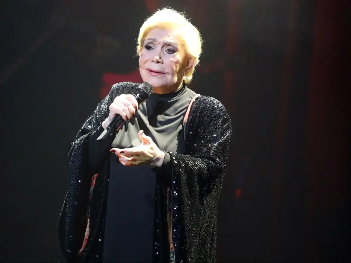 Μαρινέλλα: Η ανακοίνωση της οικογένειάς της για τον θάνατό της 6 marinella 3