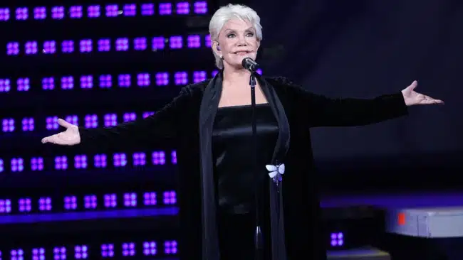 marinella irodeio synaylia.jpg