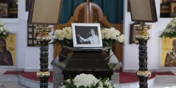 Σε κλίμα συγκίνησης το τελευταίο αντίο στον Γιώργο Μαρίνο