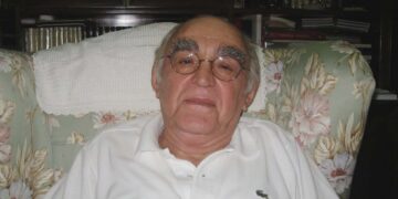 Πέθανε κατάκοιτος στο σπίτι του ο γνωστός ηθοποιός του ελληνικού κινηματογράφου