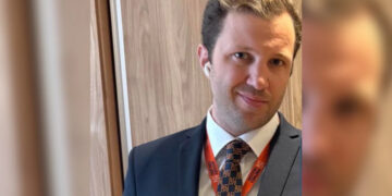 Alldaynews.gr Συγκλονίζει η δασκάλα πιάνου του Πλάτωνα που χάθηκε στα Λιμανάκια: «Αυτό το “σε λίγο” δεν ήρθε ποτέ»