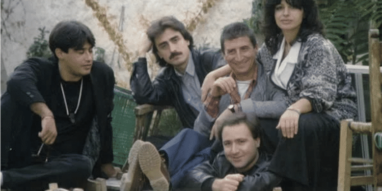 «Έφυγε» στα 35: Ο πιο ταπεινός Έλληνας τραγουδιστής μας χάρισε το κομμάτι που αγαπήσαμε