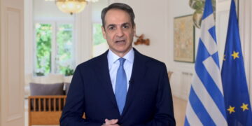 Κυριάκος Μητσοτάκης: Τέσσερα έκτακτα μέτρα στήριξης ύψους 300 εκατ. ευρώ – Fuel pass, επιδότηση στο diesel κίνησης και παρέμβαση για τα ακτοπλοϊκά εισιτήρια