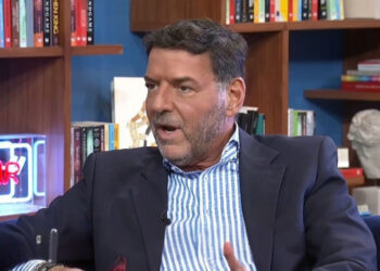 Γιώργος Τσαγκαράκης: «Πουλούσα το σπιτικό μας μέρα-μέρα για να ζήσω» – Η ορφάνια στα 12 και το οικοτροφείο