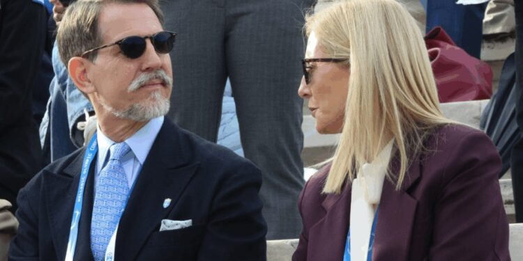 Alldaynews.gr Τους έβαλε σε σκέψεις: Το ποσοστό του Παύλου Ντε Γκρες σε μυστική δημοσκόπηση