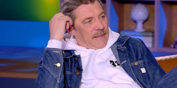 Ο Γιάννης Στάνκογλου αποκάλυψε ποια είναι η ομορφότερη Ελληνίδα – «Με τον Βασίλη Μπισμπίκη παίζαμε μπουνιές στο χώμα»