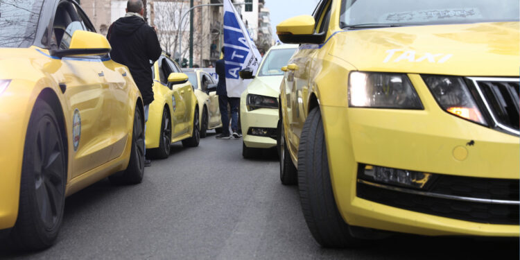 Alldaynews.gr Νέα απεργία στα ταξί: Χειρόφρενο ξανά αύριο Δευτέρα – Χωρίς ταξί όλη η χώρα