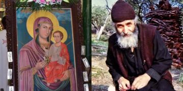 Άγιος Παΐσιος: Οι 2 προσευχές που όταν τις ψέλνεις η Παναγία θα σε βοηθά