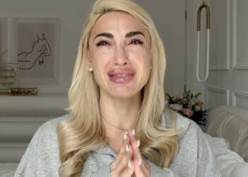 «Γιατί δεν λέμε τ’ όνομά τους; Αντιμετωπίζομαι σαν κοινή πόρνη!»: Η οργισμένη αντίδραση της Ιωάννας Τούνη λίγο πριν την απόφαση του δικαστηρίου